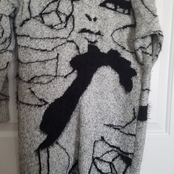 Unique, completely unusual cardigan. (NWOT) - Picture 8 of 12